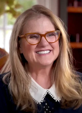 Nancy Cartwright height profile photo
