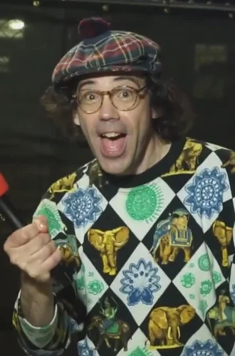 Nardwuar height profile photo