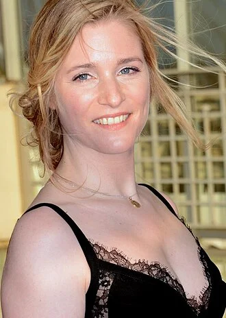 Natacha Régnier height profile photo