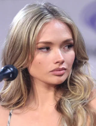 Natalie Alyn Lind height profile photo