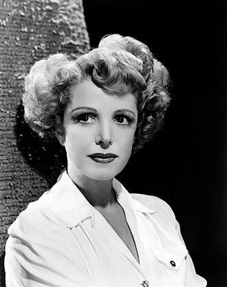 Natalie Schafer height profile photo