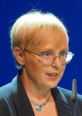 Nataša Pirc Musar height profile photo