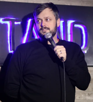 Nate Bargatze height profile photo