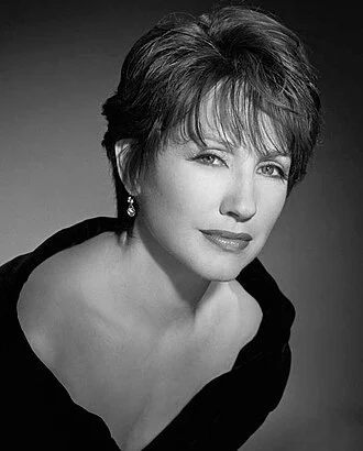 Nathalie Baye height profile photo