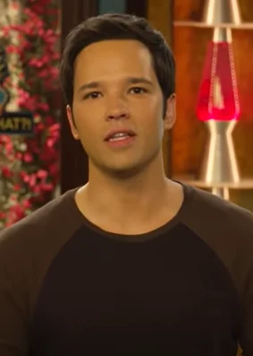 Nathan Kress height profile photo