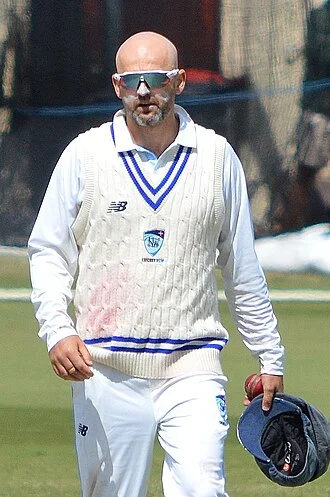 Nathan Lyon height profile photo