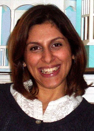 Nazanin Zaghari-Ratcliffe height profile photo