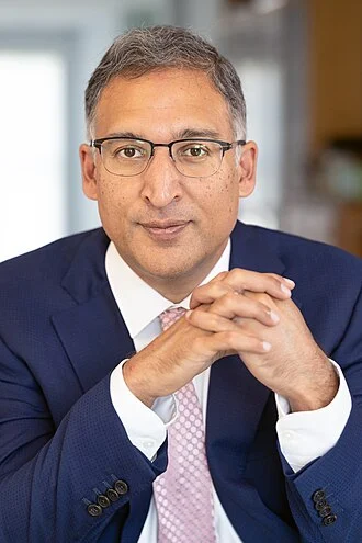 Neal Katyal height profile photo