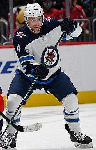 Neal Pionk height profile photo