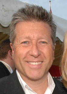 Neil Fox (broadcaster) height profile photo