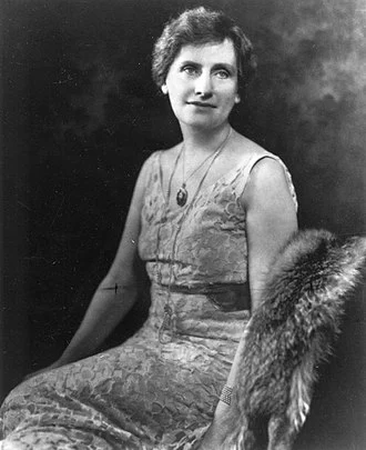 Nellie Tayloe Ross height profile photo