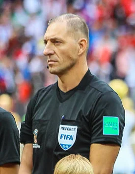 Néstor Pitana height profile photo