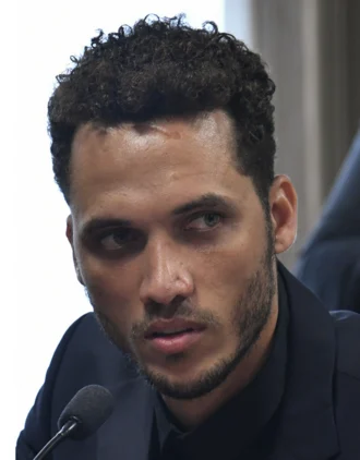 Neto (footballer, born 1985) height profile photo