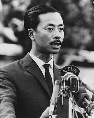 Nguyễn Cao Kỳ height profile photo
