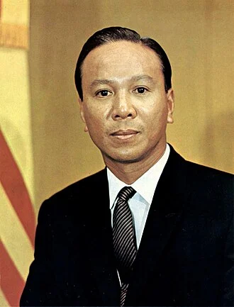 Nguyễn Văn Thiệu height profile photo