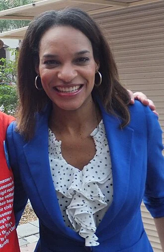 Nia-Malika Henderson height profile photo