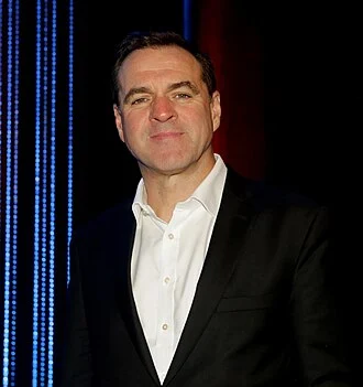 Niall Ferguson height profile photo