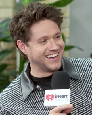 Niall Horan height profile photo