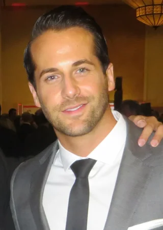 Niall Matter height profile photo