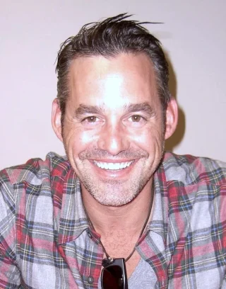 Nicholas Brendon height profile photo
