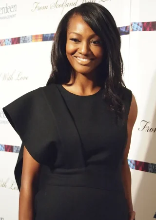 Nichole Galicia height profile photo