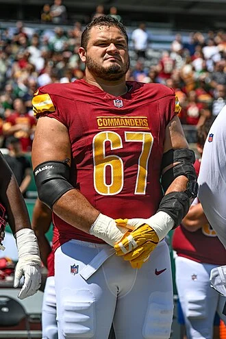 Nick Allegretti height profile photo