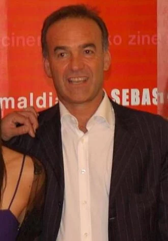 Nick Broomfield height profile photo