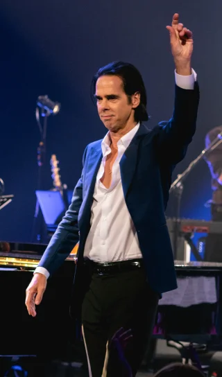 Nick Cave height profile photo