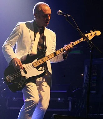 Nick Seymour height profile photo