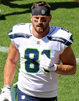 Nick Vannett height profile photo