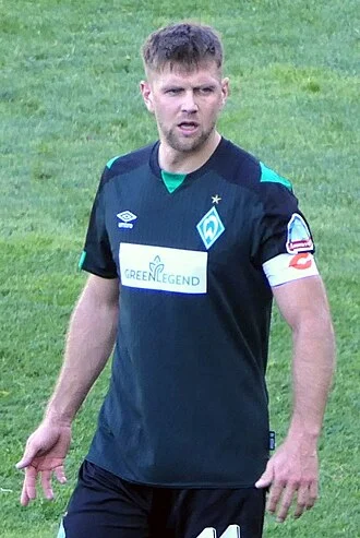 Niclas Füllkrug height profile photo