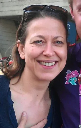 Nicola Walker height profile photo