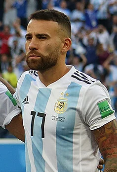 Nicolás Otamendi height profile photo