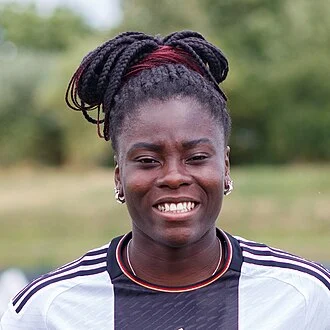 Nicole Anyomi height profile photo