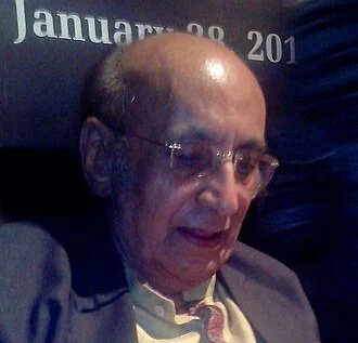 Nida Fazli height profile photo