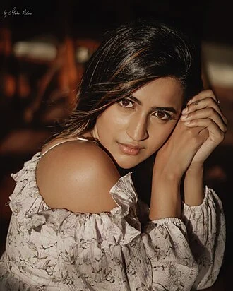Niharika Konidela height profile photo