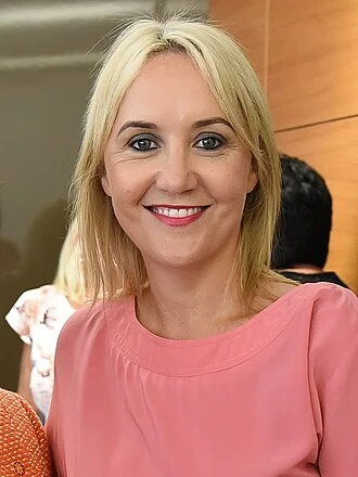 Nikki Kaye height profile photo