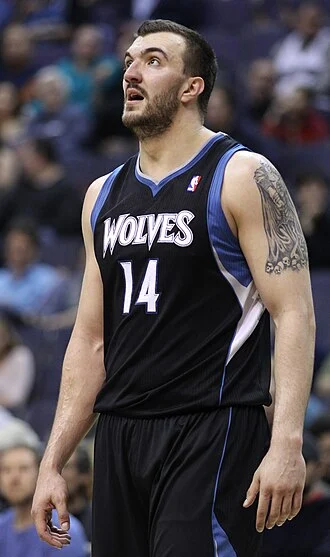 Nikola Peković height profile photo