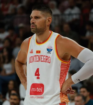 Nikola Vučević height profile photo