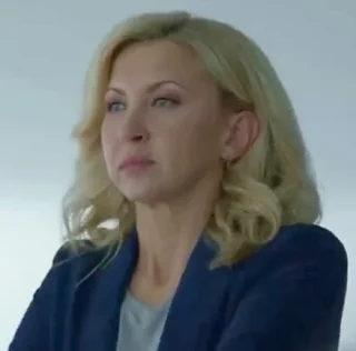 Nina Arianda height profile photo