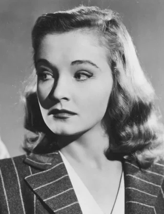 Nina Foch height profile photo