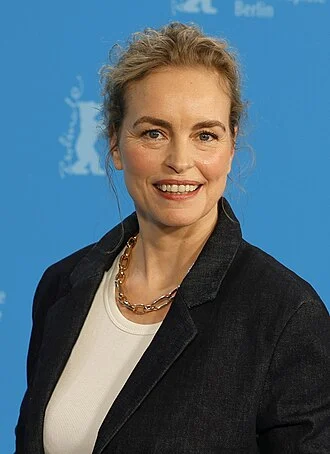 Nina Hoss height profile photo
