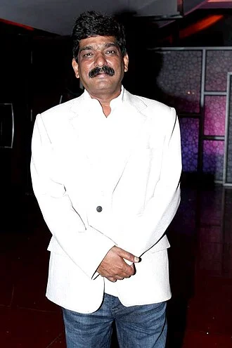 Nitin Chandrakant Desai height profile photo