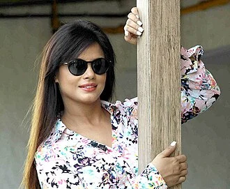 Nitu Chandra height profile photo