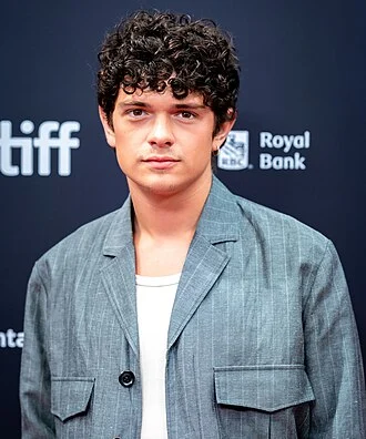 Noah Jupe height profile photo