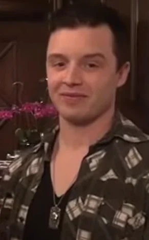 Noel Fisher height profile photo