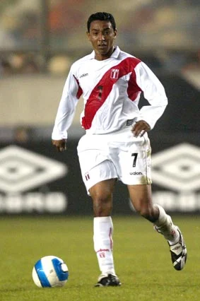 Nolberto Solano height profile photo