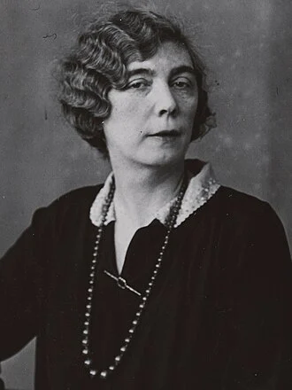 Nora Barnacle height profile photo