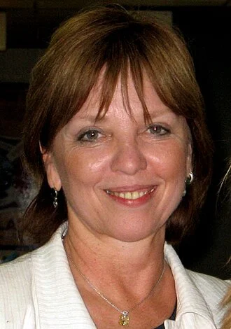 Nora Roberts height profile photo