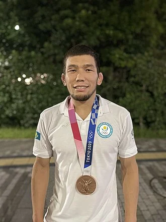 Nurislam Sanayev height profile photo